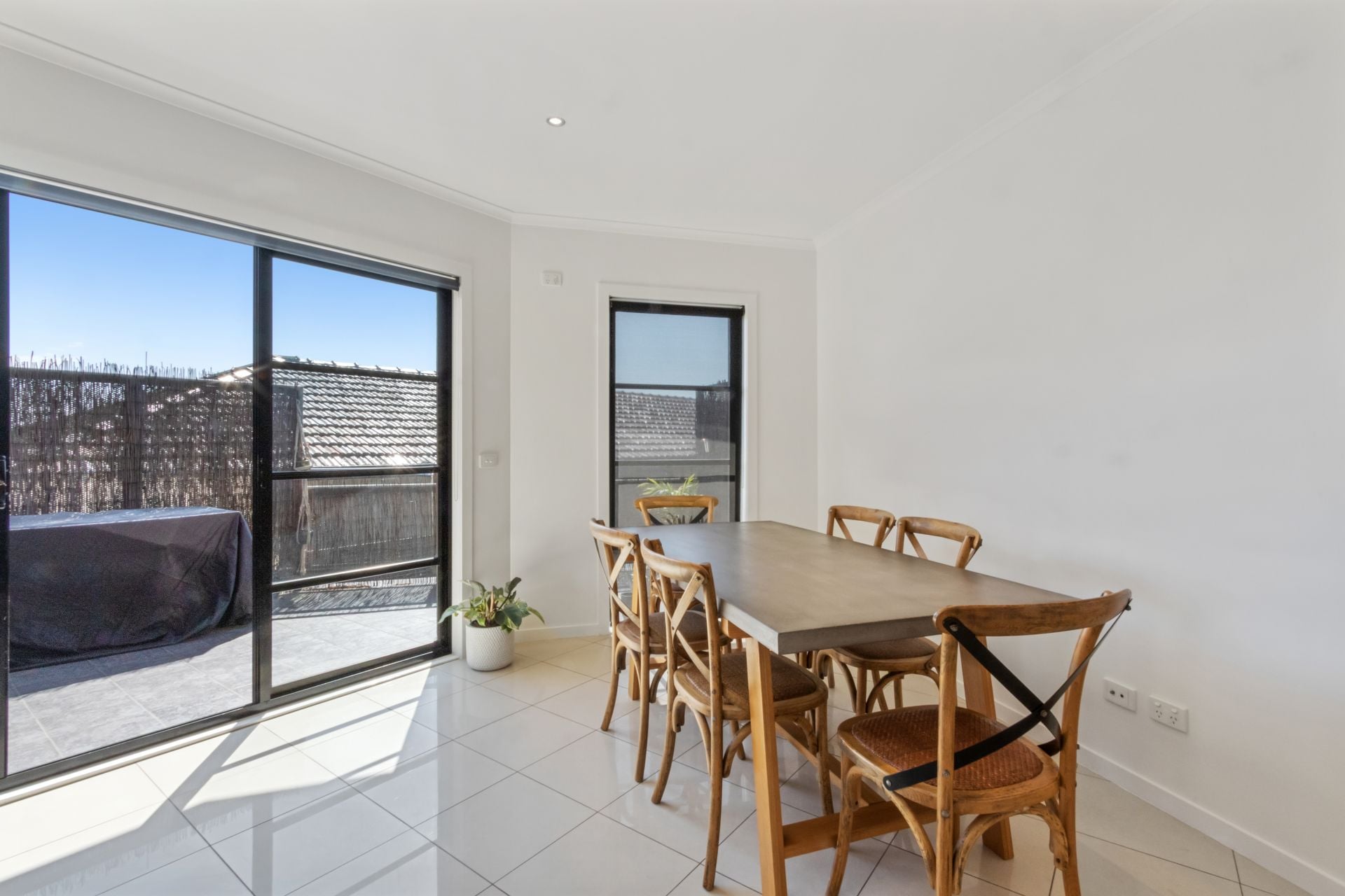Sub-Penthouse Living!