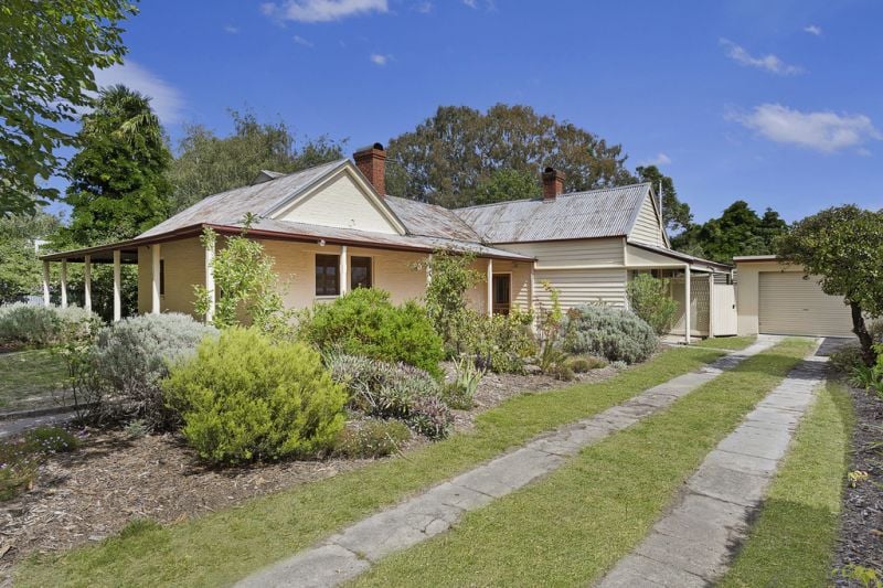 15 Finch Street, Beechworth Indigo Real Estate