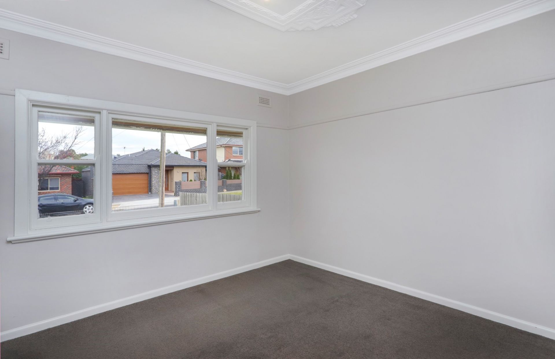 POPULAR PASCOE VALE