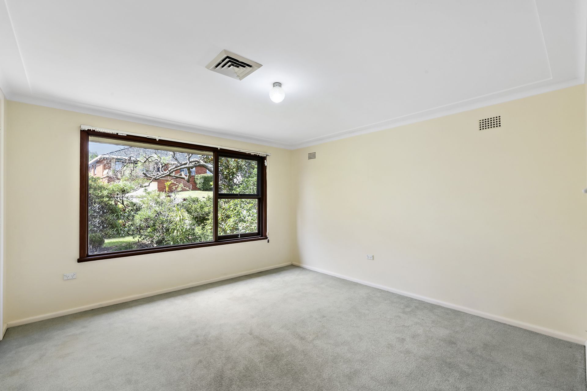 Real Estate For Sale 27 Donegal Road Killarney Heights , NSW