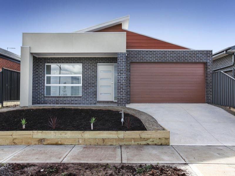 22 Luxor Drive, Plumpton - Thumbnail 2