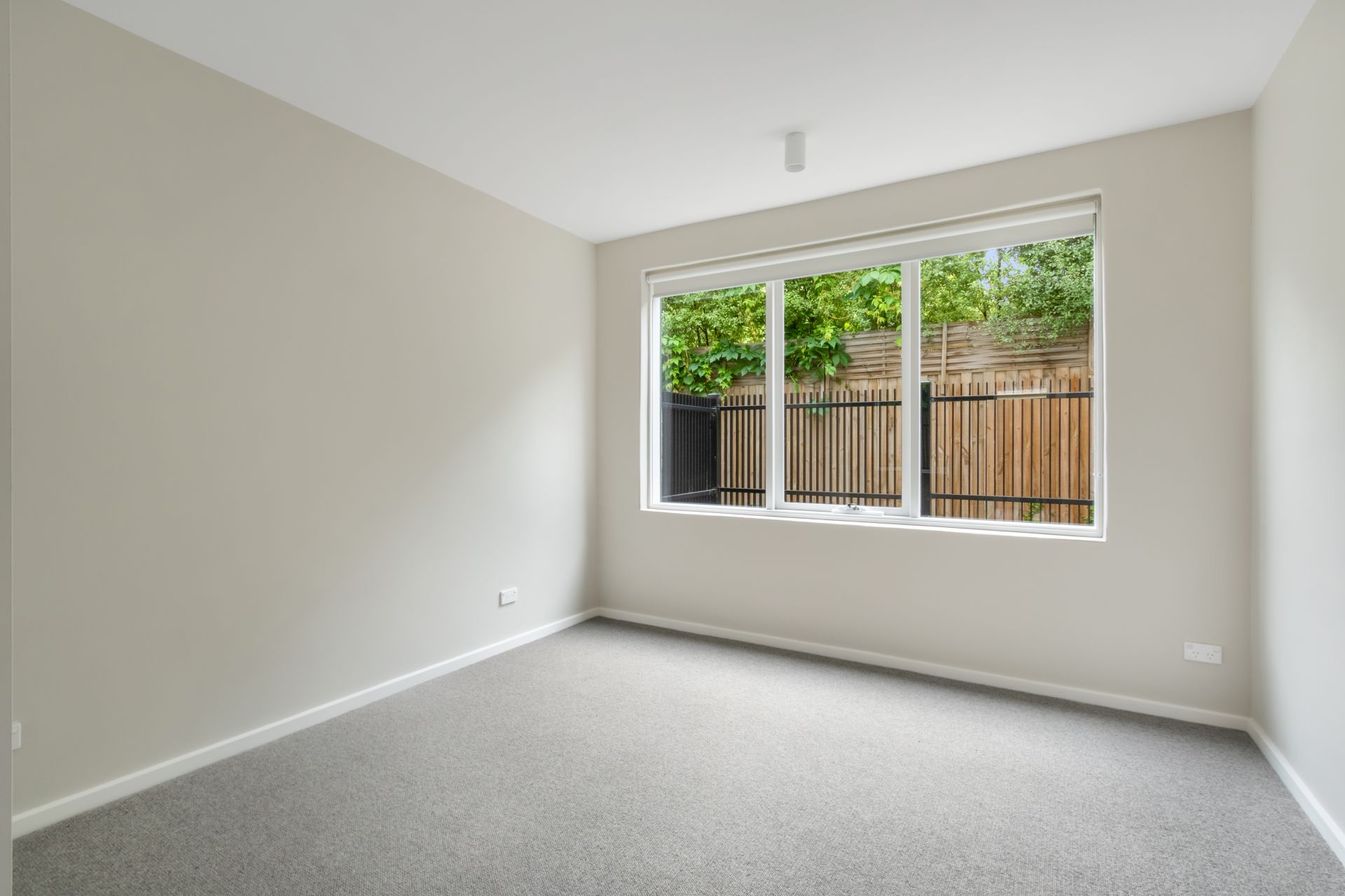 Simply Stunning, Secure Ground Floor Apartment in Ideal Location