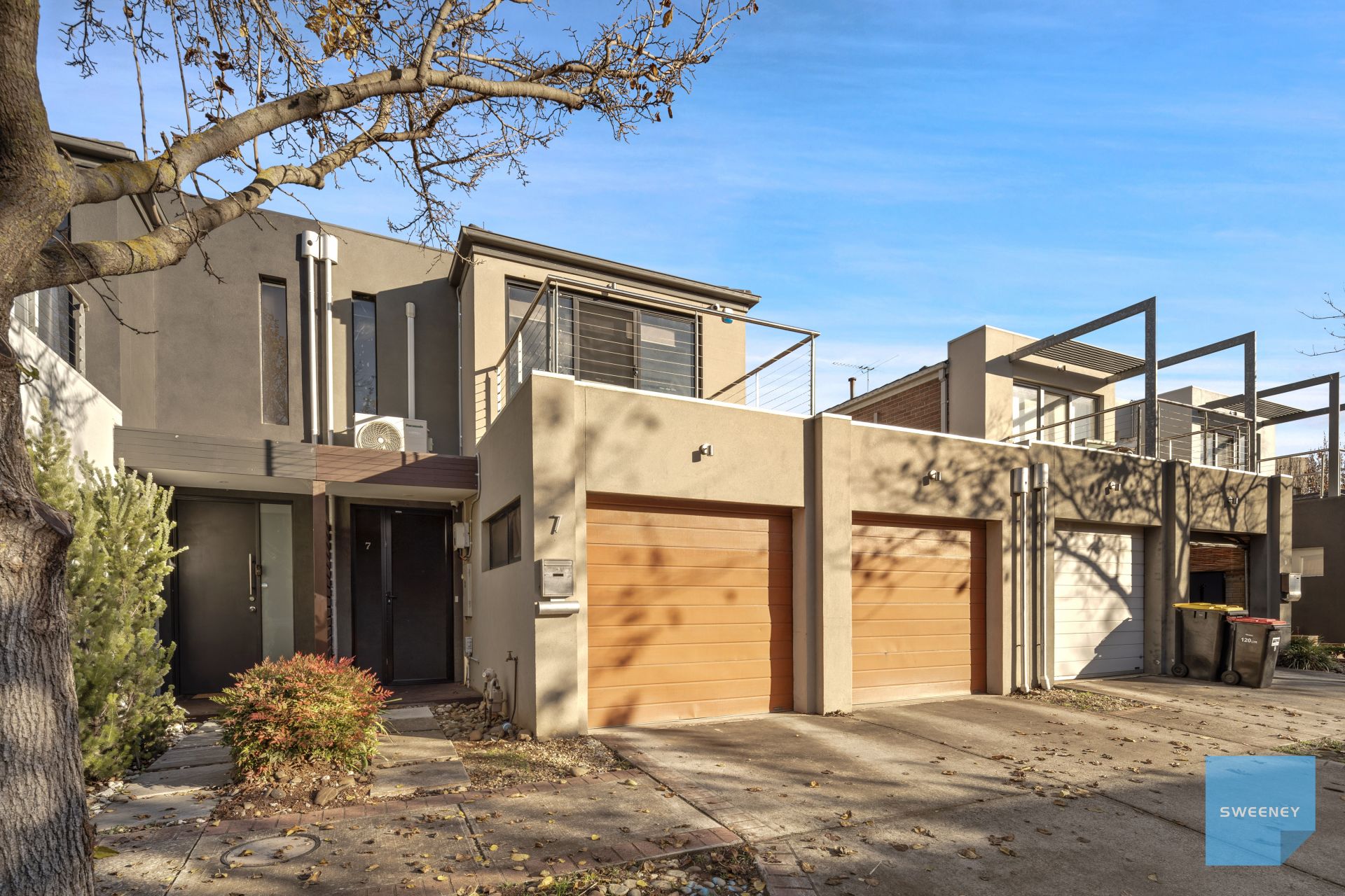 7 Beacon Lane, Caroline Springs - Thumbnail 2