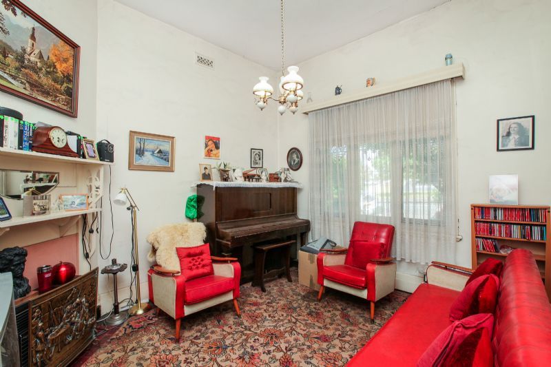 812 Mount Alexander Road, Moonee Ponds - Thumbnail 3
