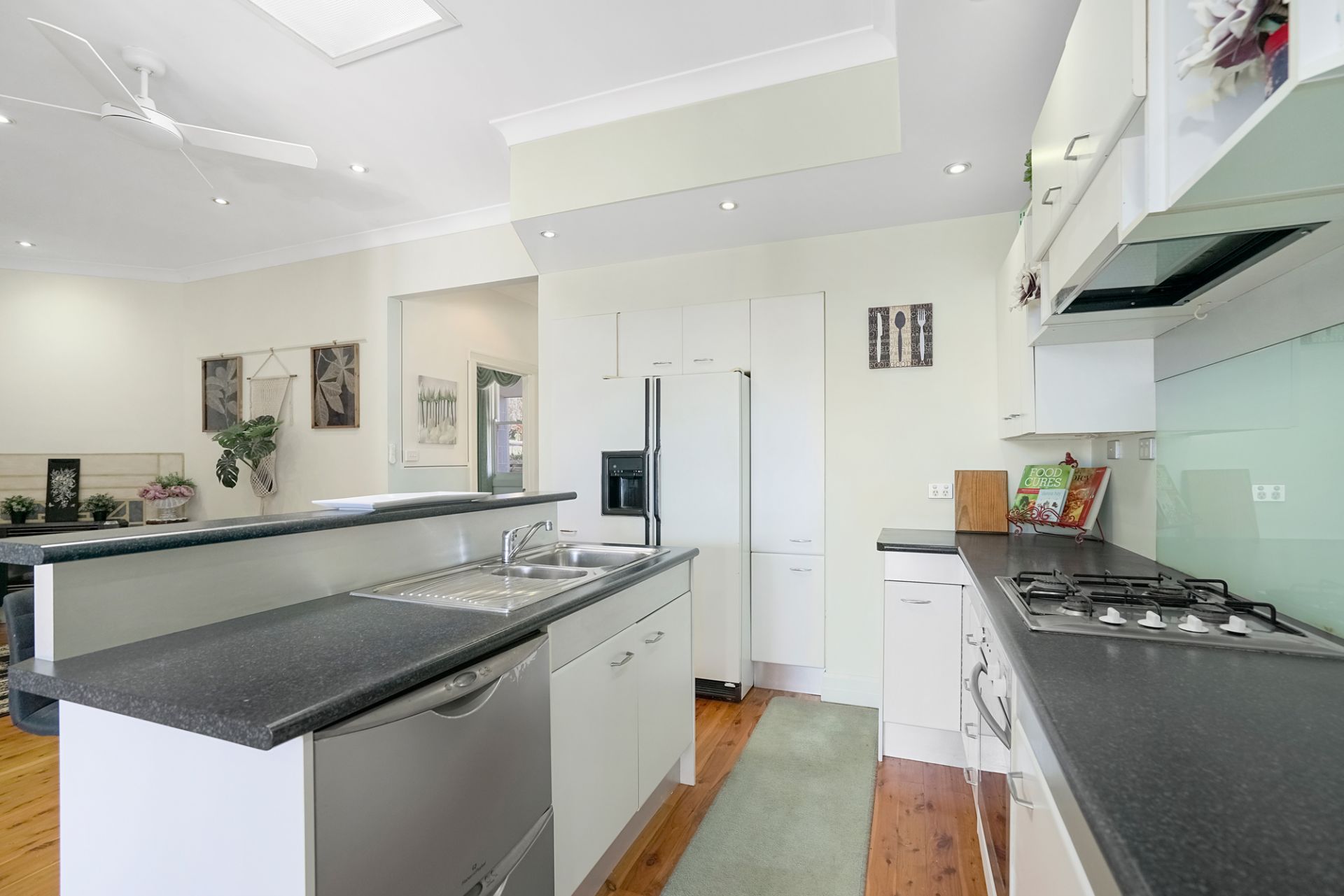 411 Doveton Street North, Soldiers Hill, Soldiers Hill - Thumbnail 8