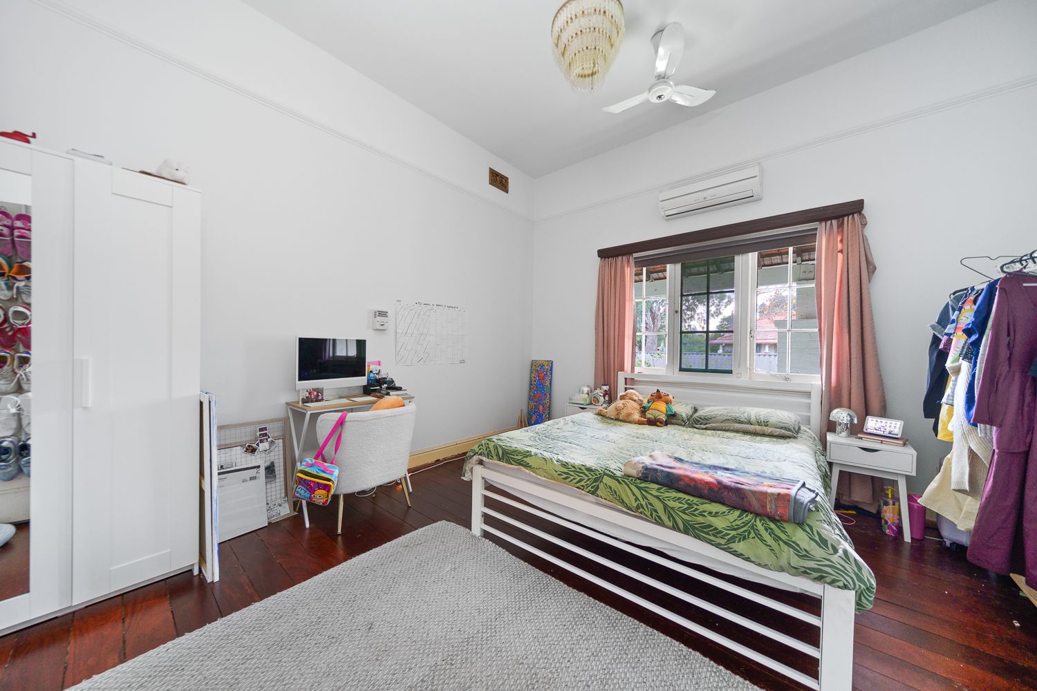 25 Kidman Avenue, South Guildford