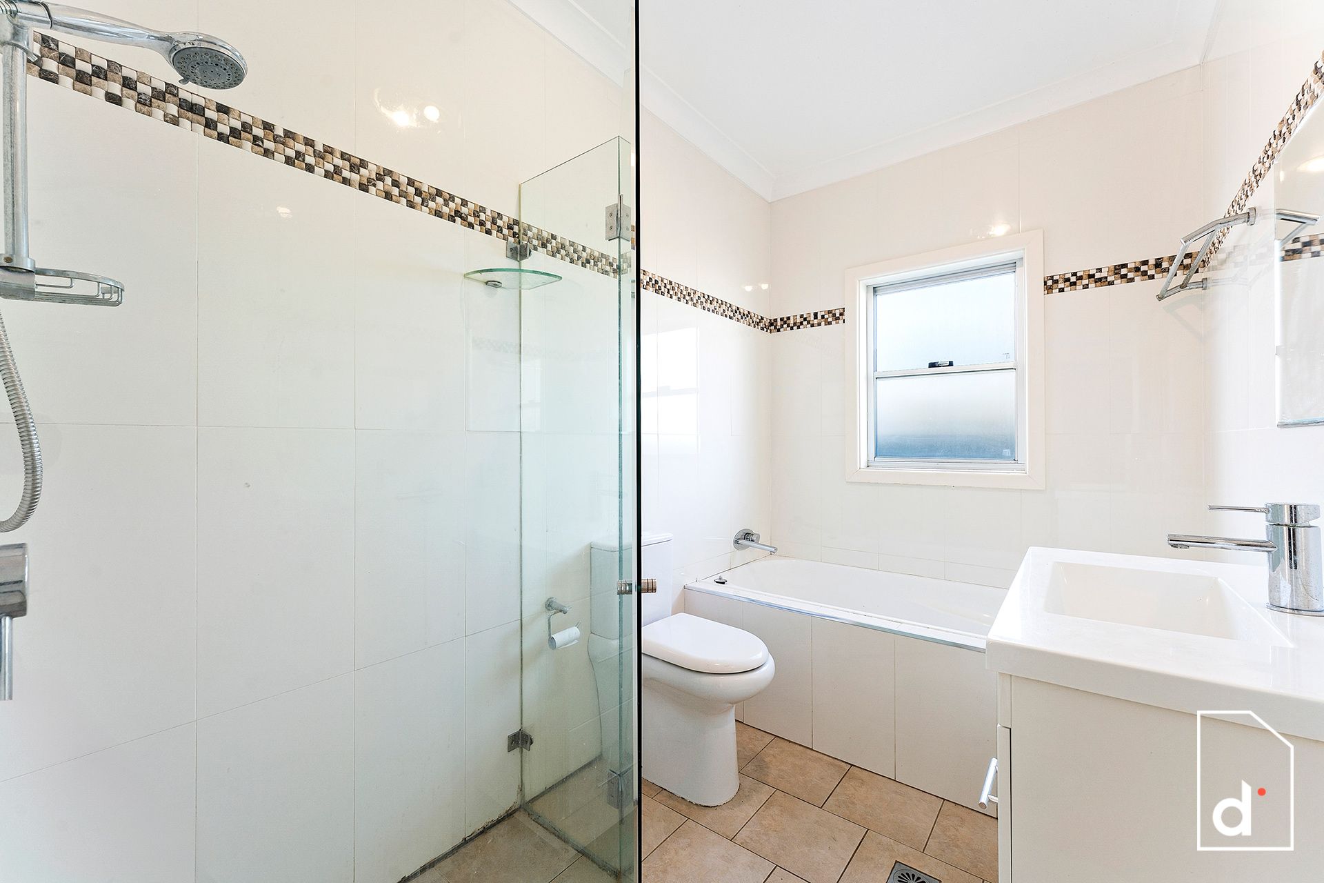 2 Dorrigo Avenue, Woonona NSW