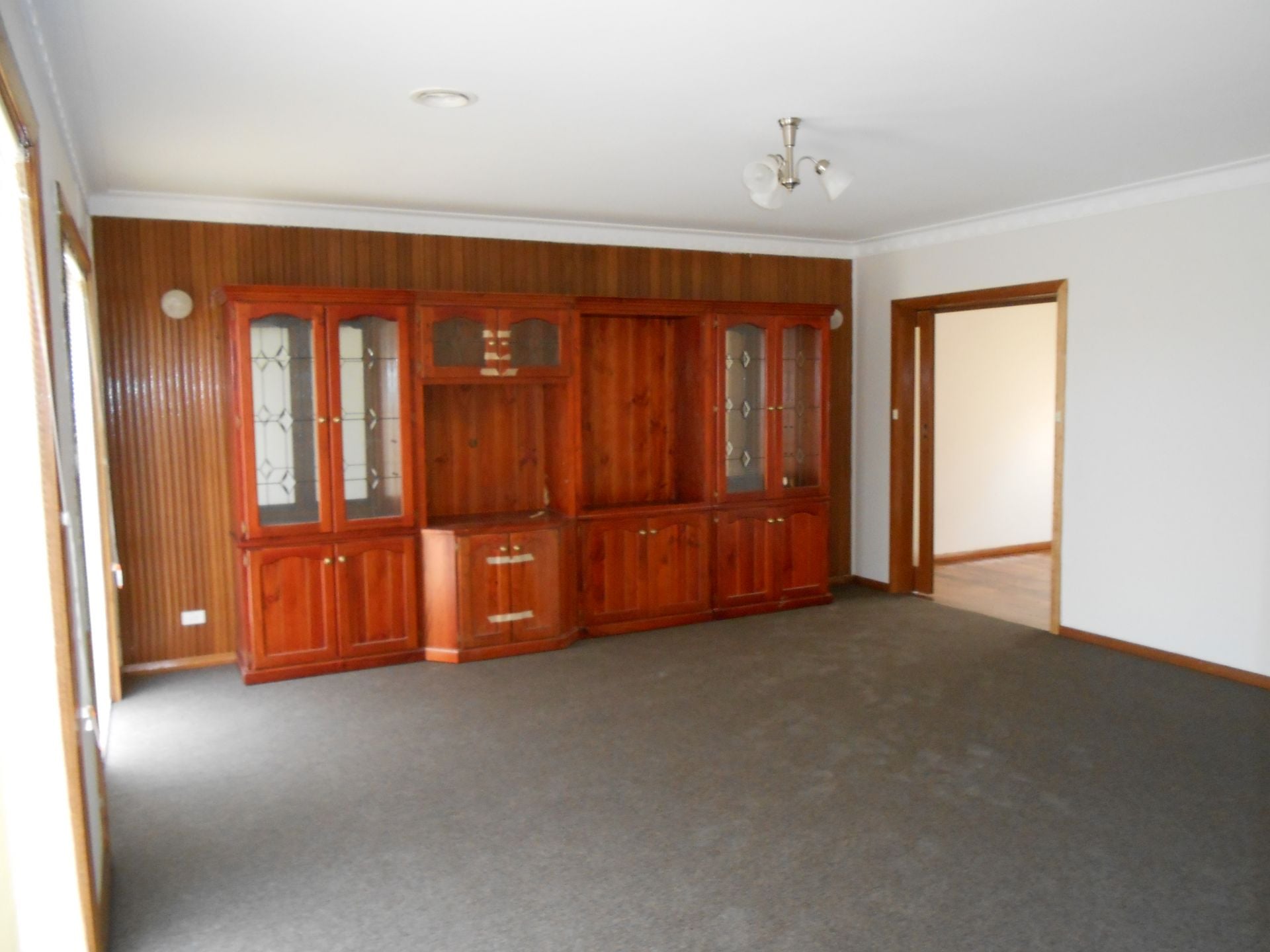LARGE FAMILY HOME IN GREAT LOCATION   *Insp Thu 7th Jan @ 4:35pm*