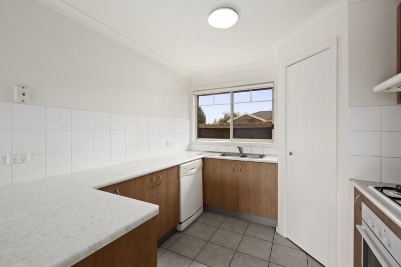 1/4 Paydon Way, Hampton Park - Thumbnail 4