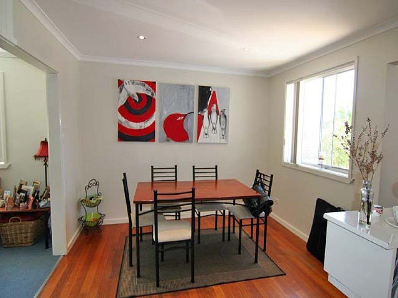 42 Dixon Drive, Holder - Thumbnail 7