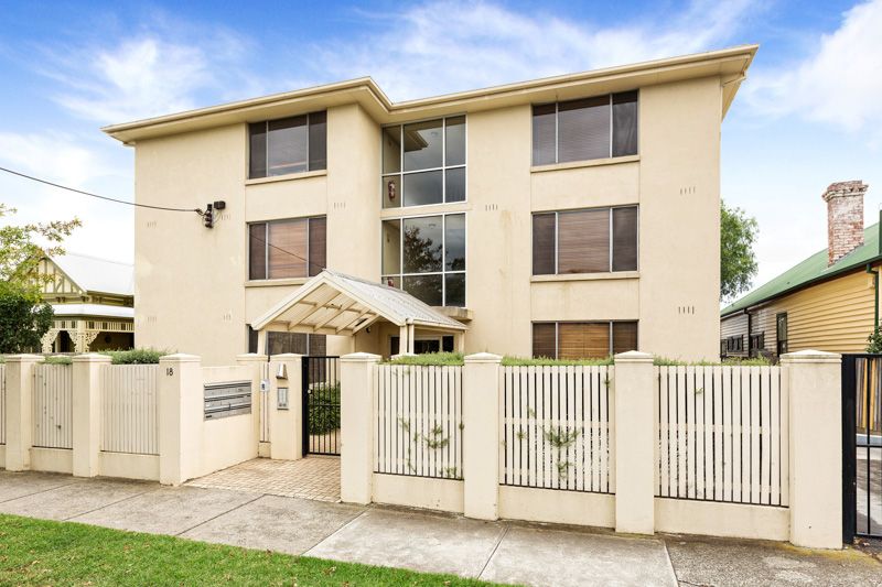 13/18 Tongue Street, Yarraville - Thumbnail 2