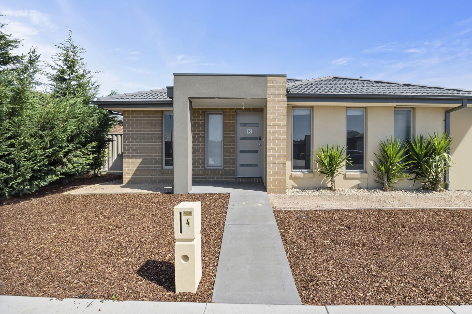 4 Neway Avenue, Delacombe, Delacombe - Thumbnail 4