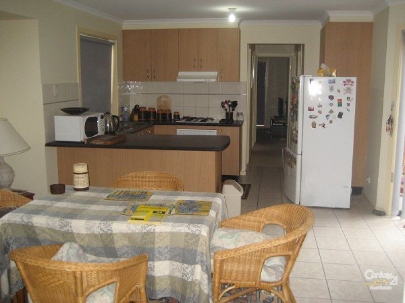 1/10 Fell Court, Altona Meadows - Thumbnail 4