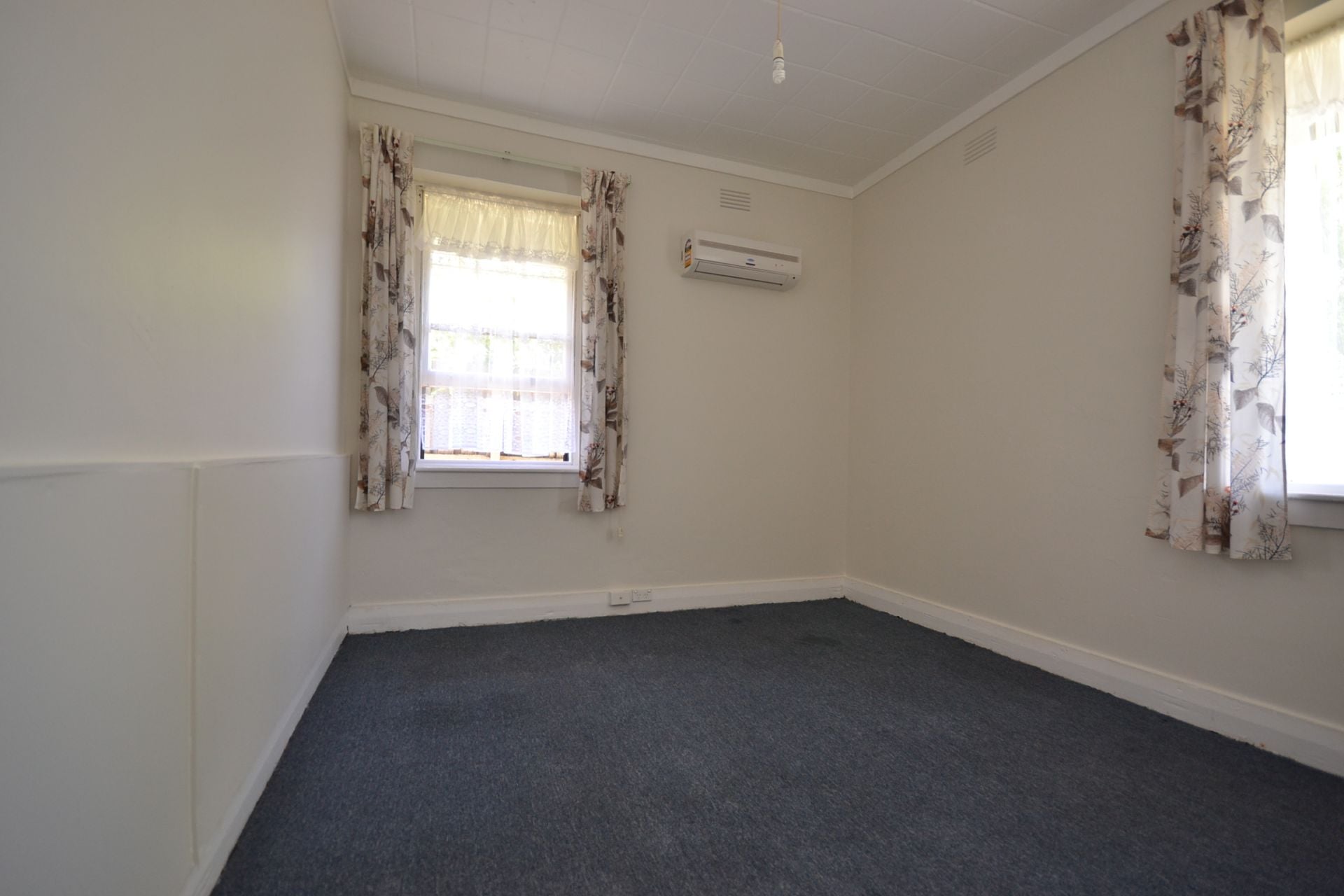 PRIME, CENTRAL, HEART OF PRESTON LOCATION!