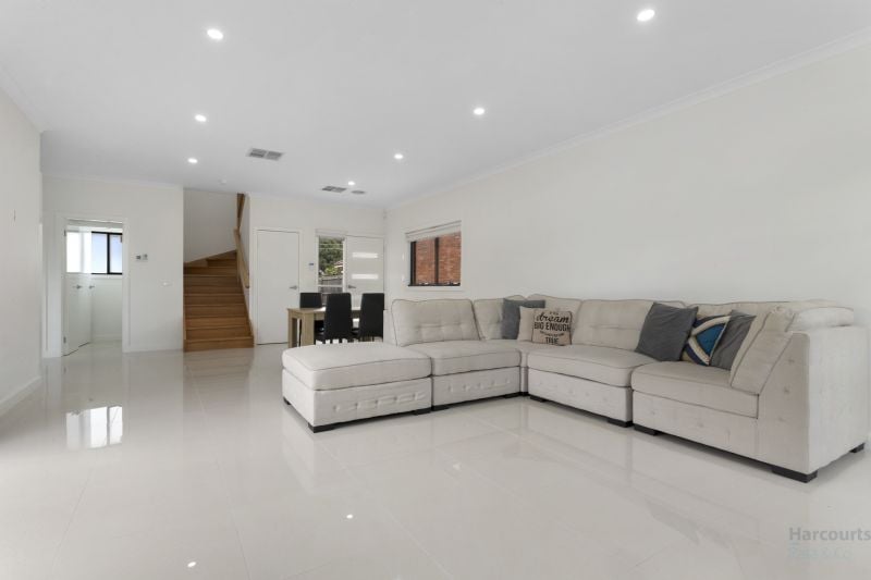 2/19 Arundel Avenue, Reservoir