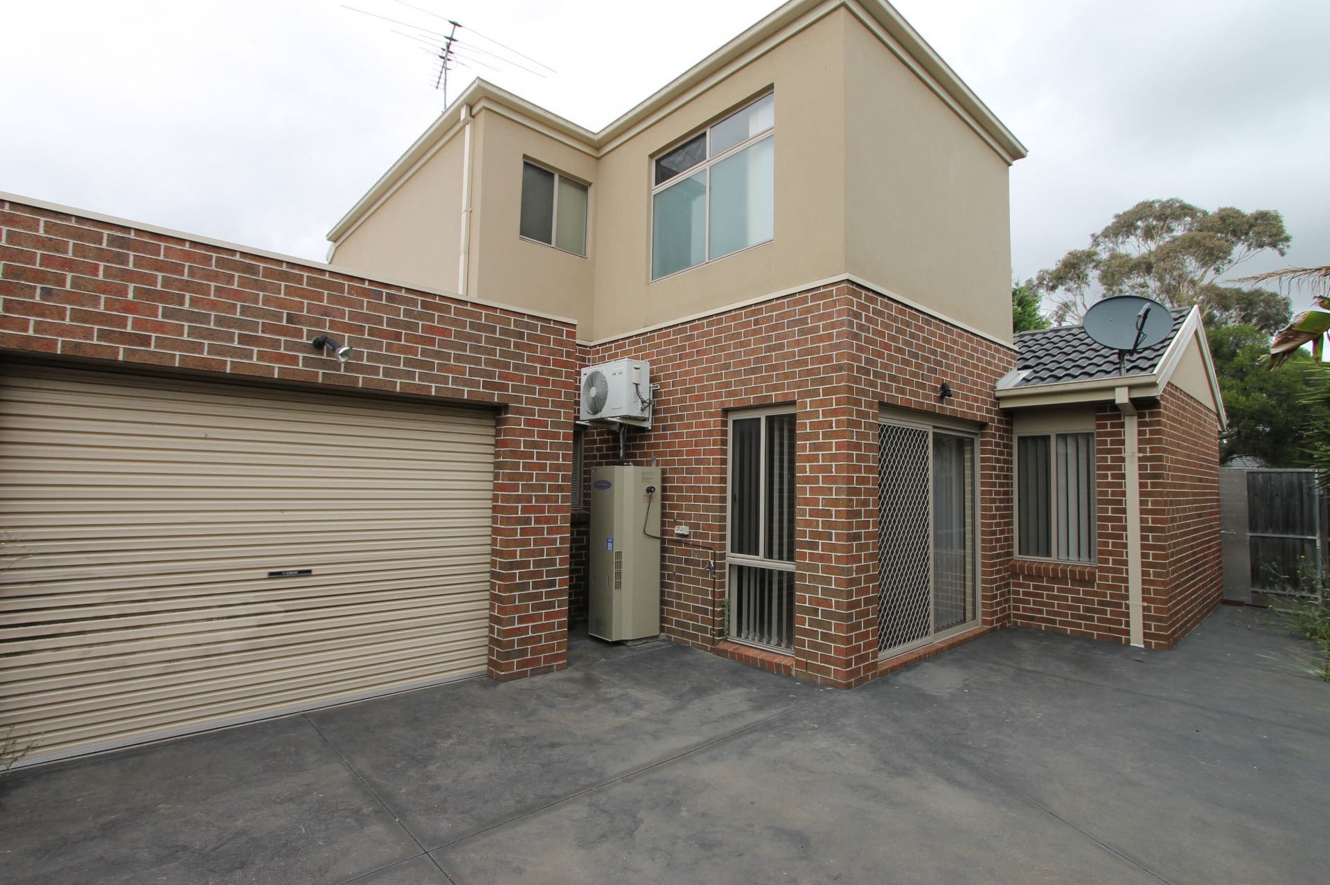 AFFORDABLE MODERN LIVING!!