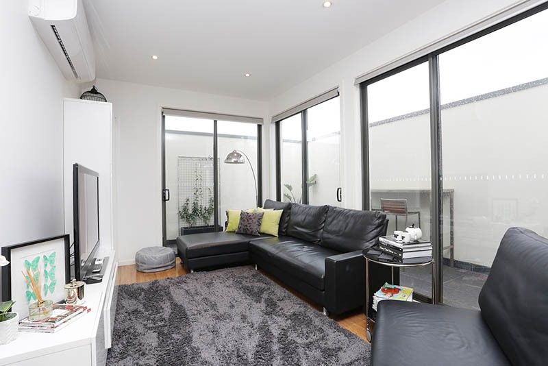 6/14 Nepean Hwy, Brighton - Thumbnail 4