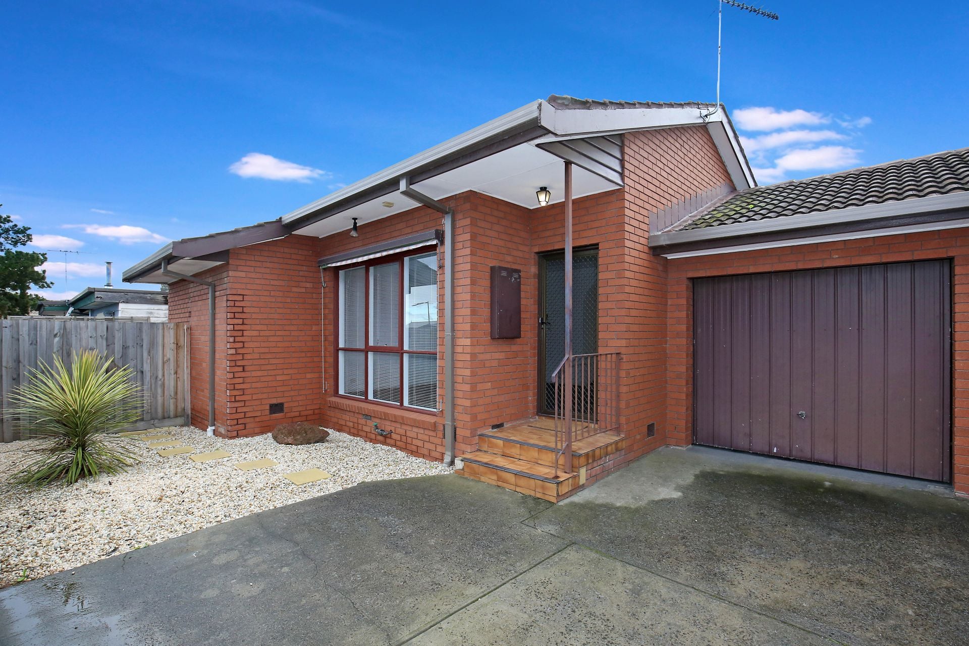 Two Bedroom Unit with Private Courtyard!
