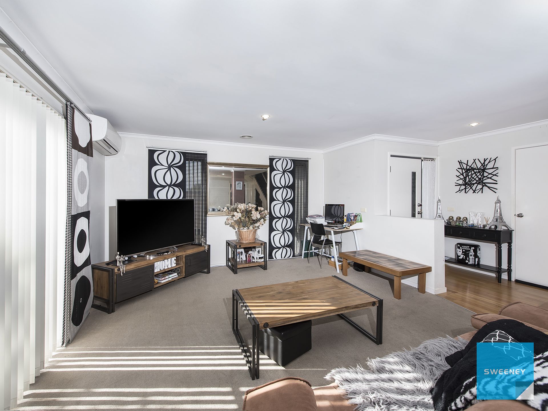 9/8 Sherdley Green, Caroline Springs - Thumbnail 3
