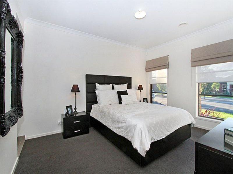 SHEER STYLE & SOPHISTICATION
