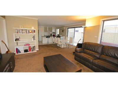 2
 
 
 
  
 
 
 1
 
 
 
  
 
 
 1
 
 
 
 
 
 
 
 63 Gunn Street, DEVONPORT TAS 7310, Devonport - Thumbnail 3