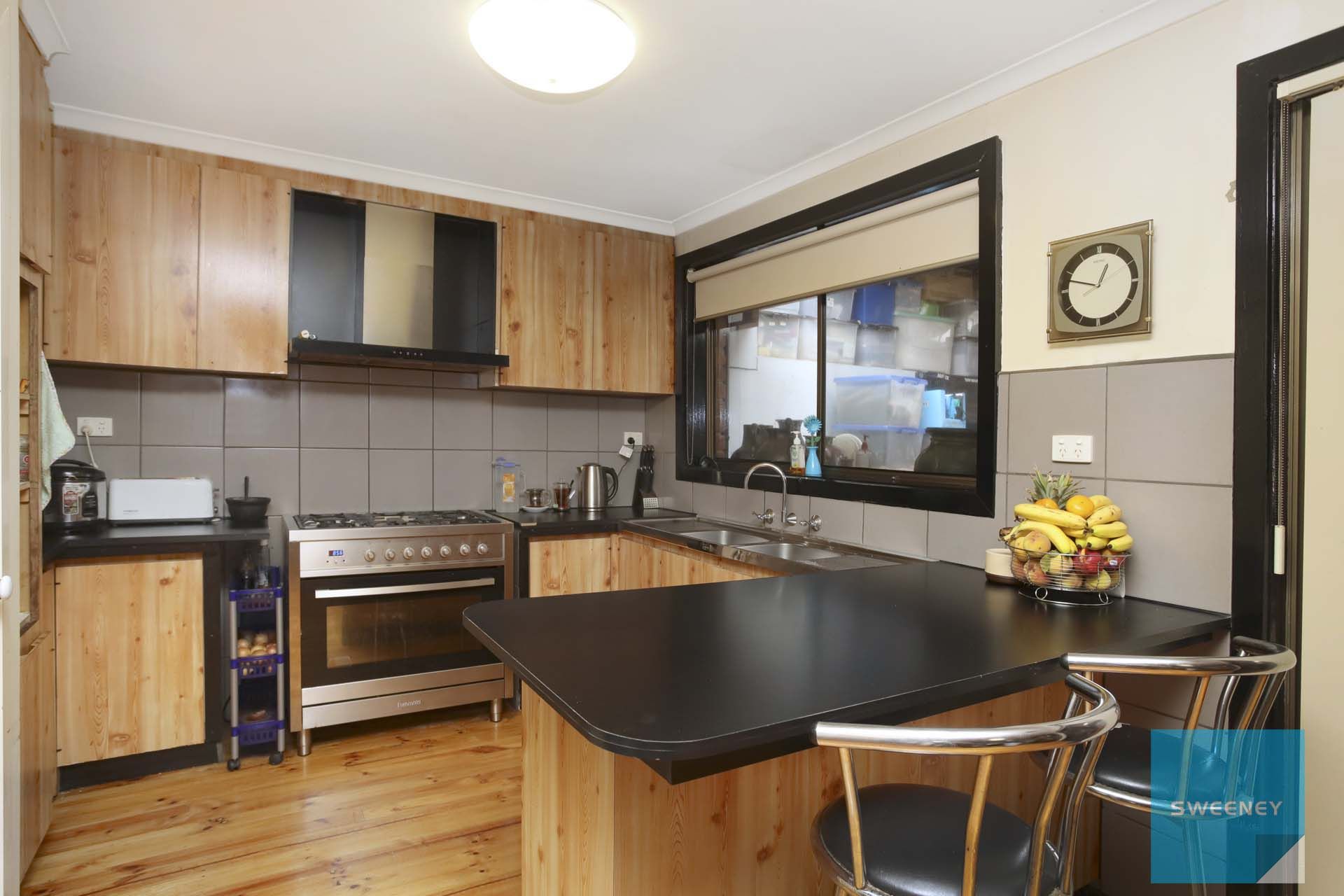 14 Redditch Crescent, Deer Park - Thumbnail 4