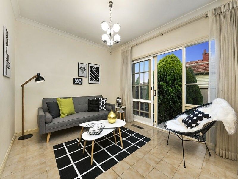 1/12 Omar Street, Caulfield South