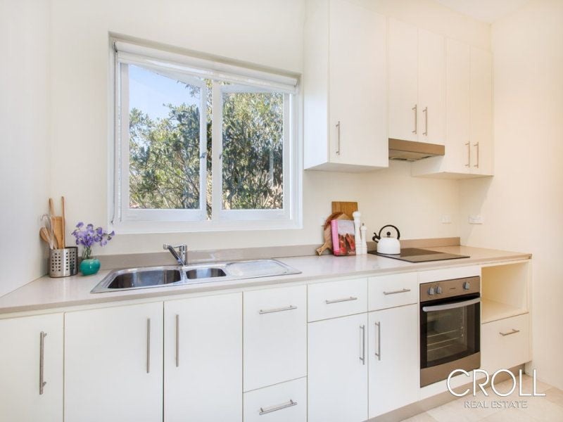 17/2 Colindia Avenue NEUTRAL BAY NSW, Bay - Thumbnail 2