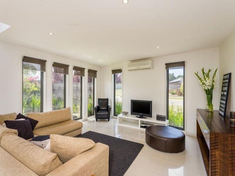 1 Walyunga
Mews OCEAN GROVE VIC, Ocean Grove - Thumbnail 2