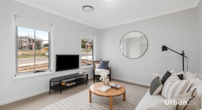 Oakville, 24 Alvine Place