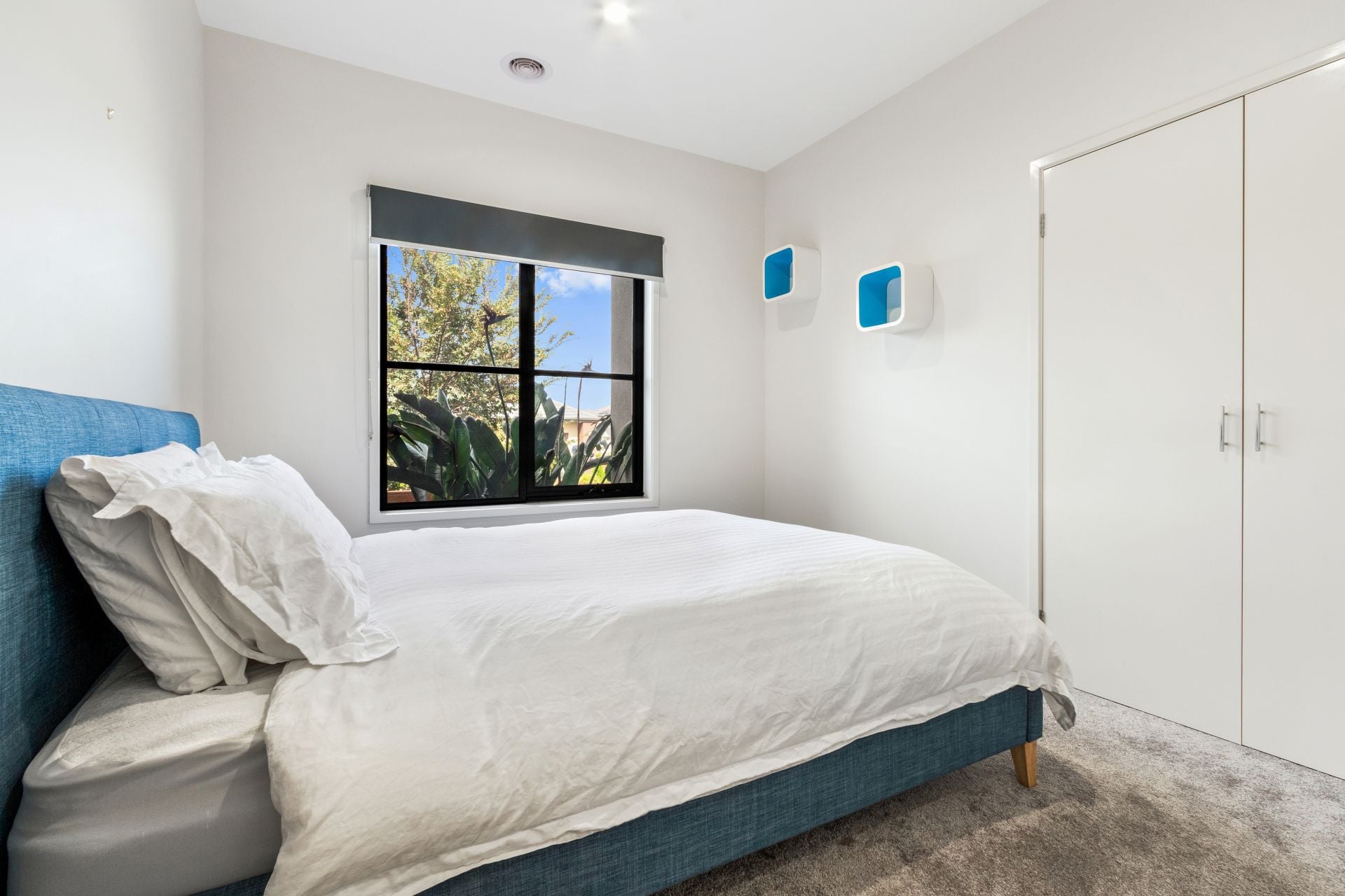 WHEN SIZE, STYLE & LOCATION REALLY MATTER & FULLY FURNISHED