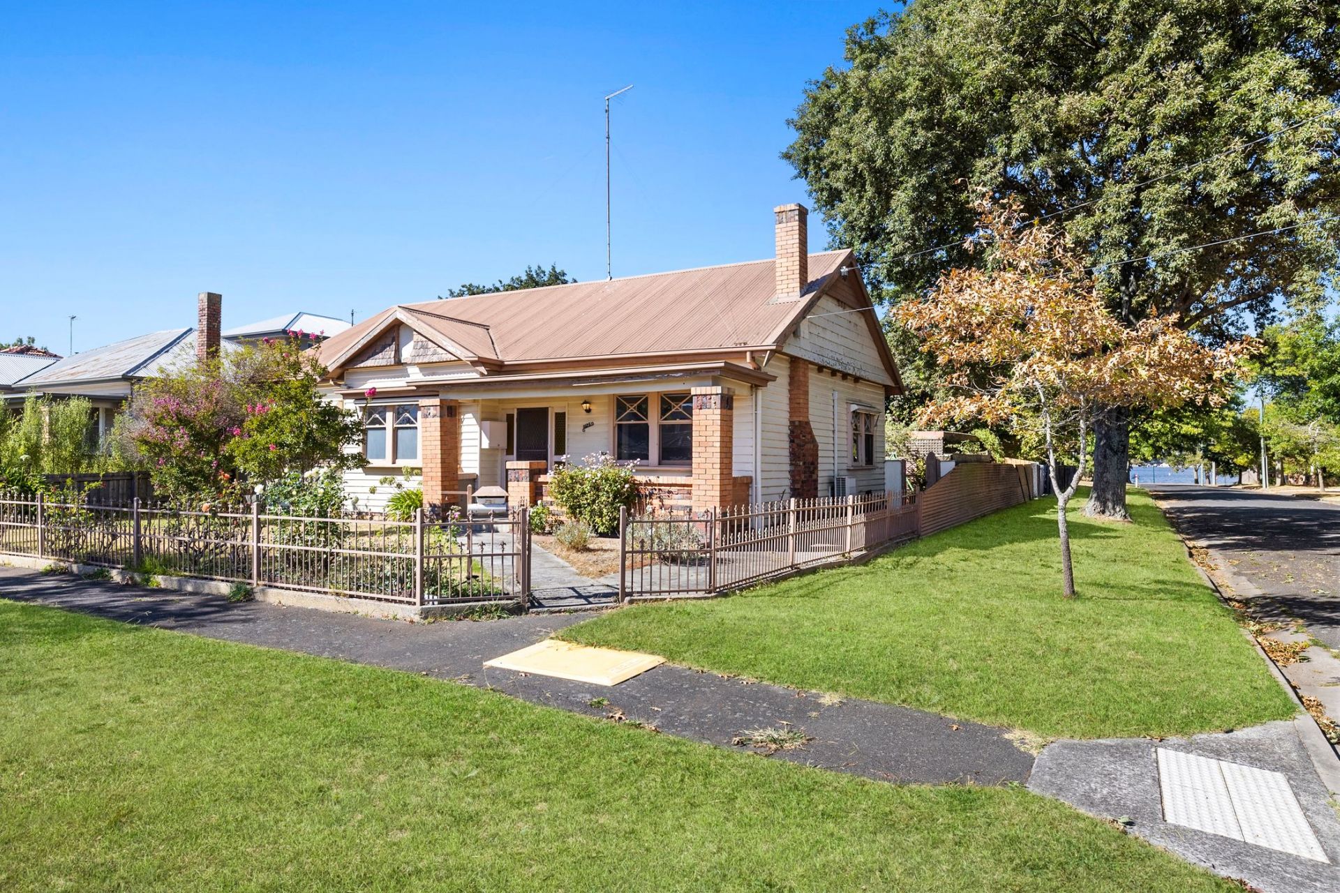 1125 Gregory Street Lake Wendouree VIC, Lake Wendouree - Thumbnail 4