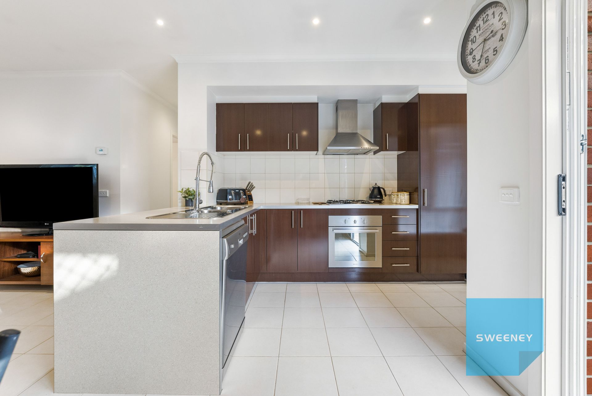 6 Strathvea Lane, Caroline Springs - Thumbnail 4