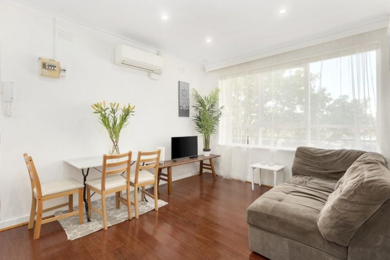 10/241 Stawell Street, Richmond - Thumbnail 2