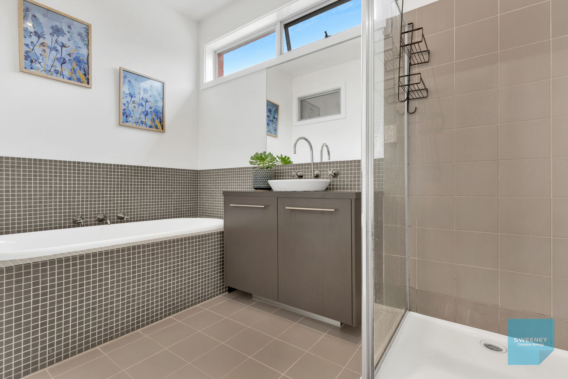 13 Tumbalong Street, Caroline Springs - Thumbnail 8
