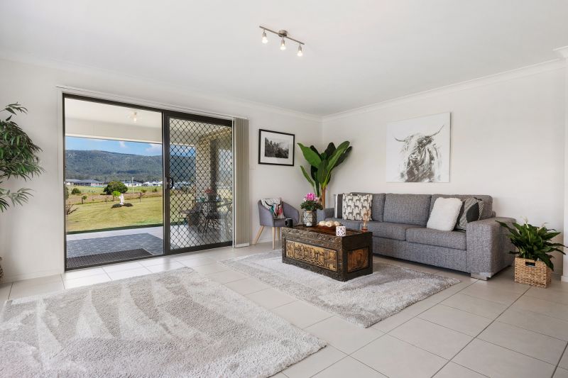 Real Estate For Sale 82 Davis Street Millfield , NSW