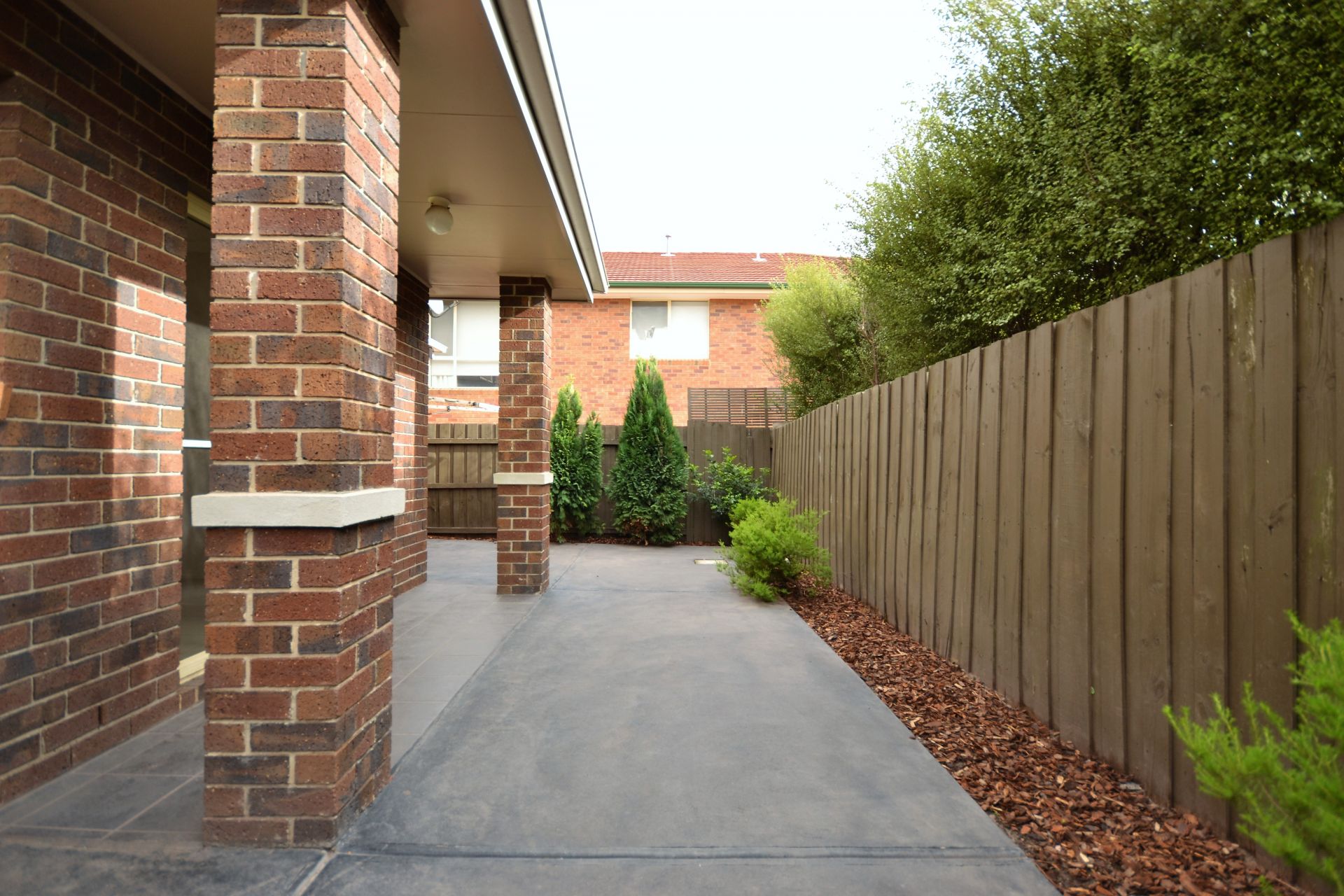 SUPERB TOWNHOUSE,  IN A FABULOUS LOCATION.