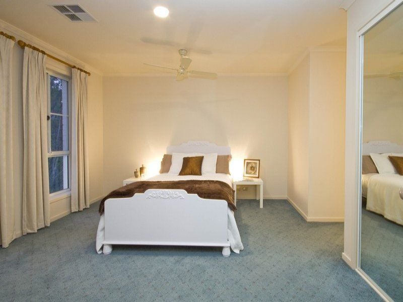 21 CORELLA AVENUE Chandlers Hill 5159