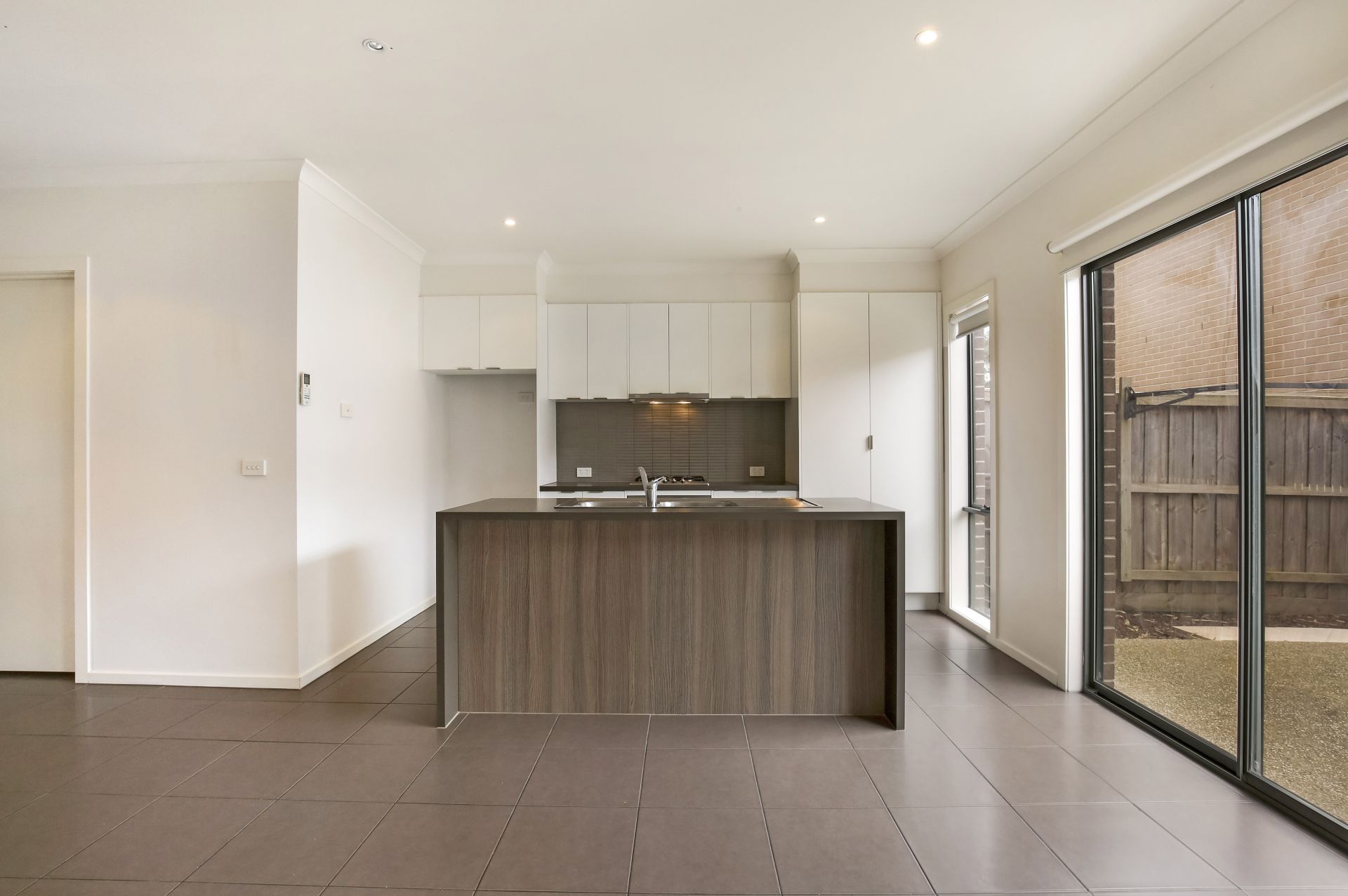 Lovely and spacious Townhouse!
