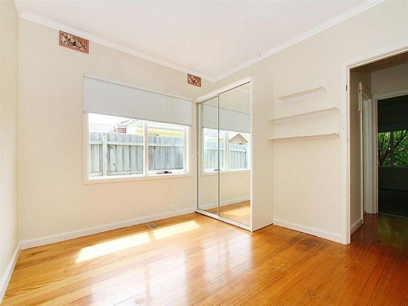 SPACIOUS 3 BEDROOM HOUSE