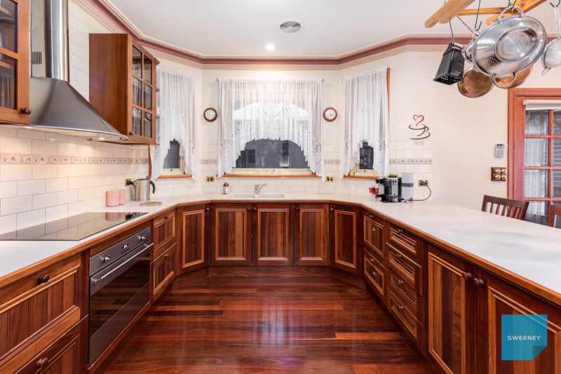8 Smethwick Green, Caroline Springs - Thumbnail 8