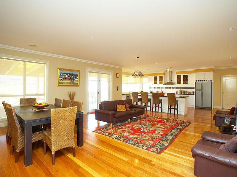 9 Daintree Retreat, Caroline Springs - Thumbnail 4