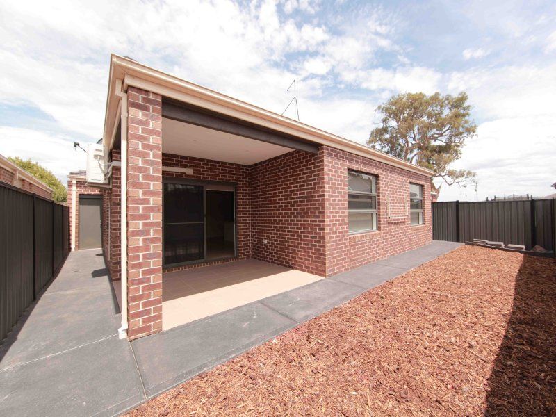 6 Sambell Street MERNDA, Mernda - Thumbnail 2