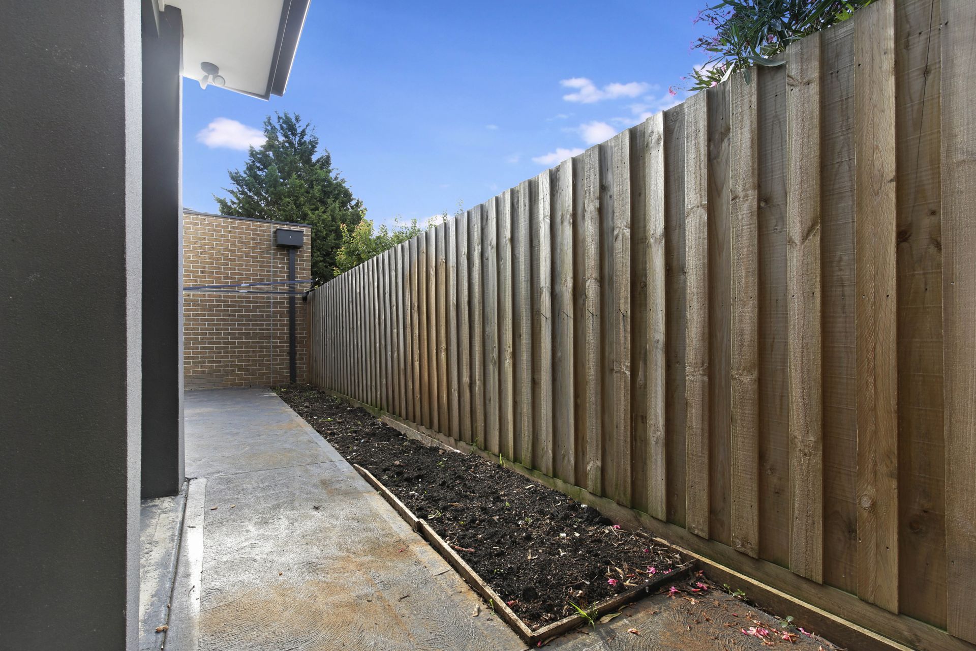 LOW MAINTENANCE LIVING AT ITS BEST!