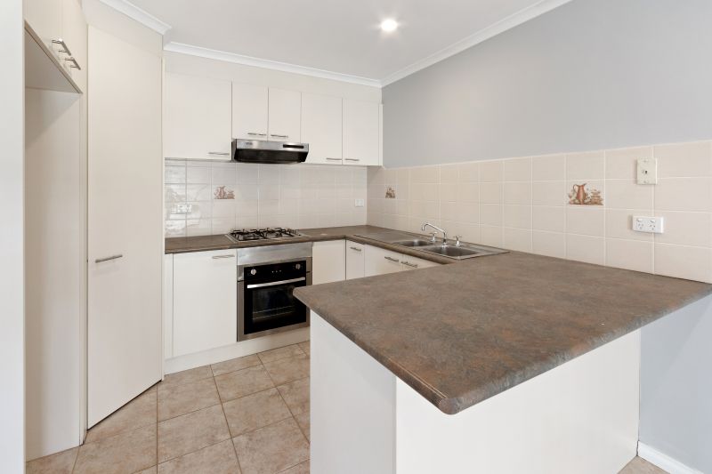 1/33 Harbury Street, Reservoir