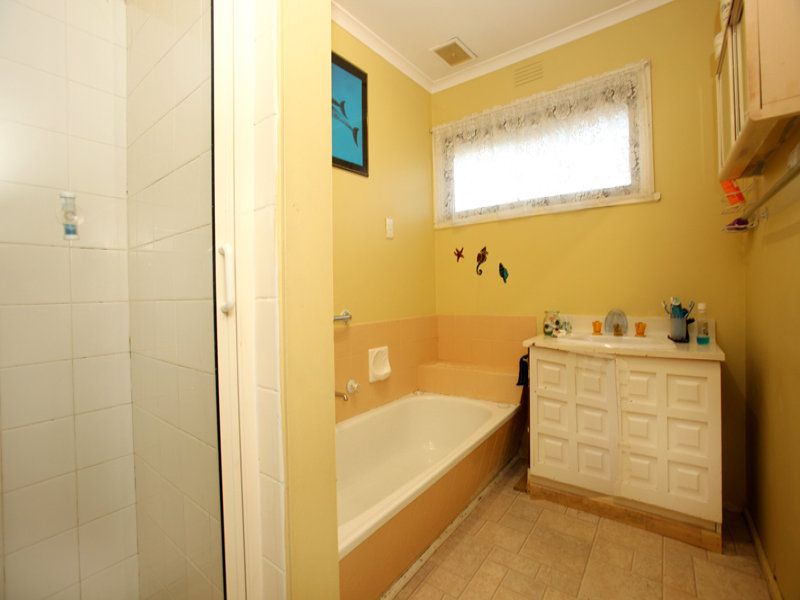 61 Rosebery Street, Altona Meadows - Thumbnail 6