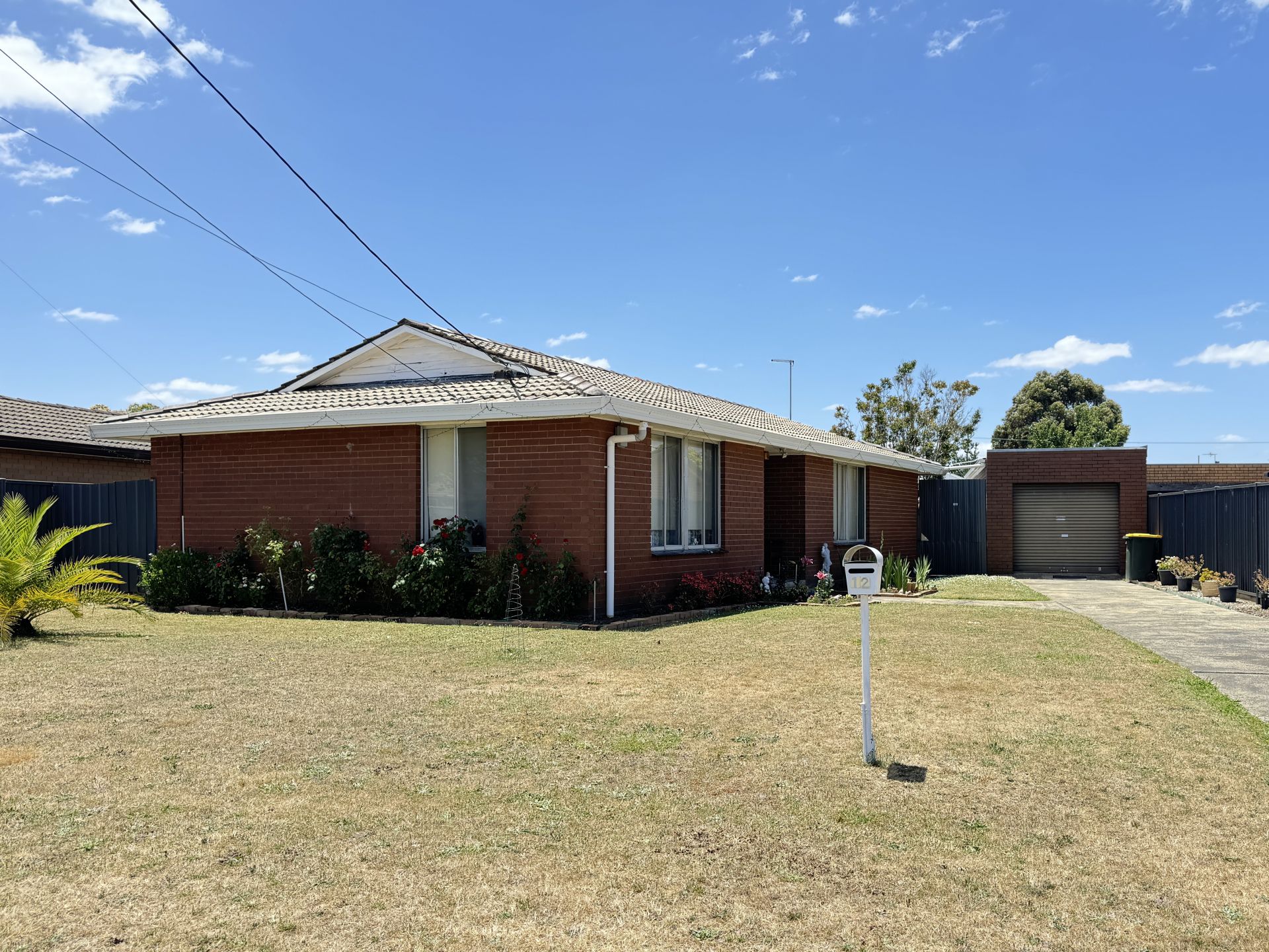 12 Clover Street, Wendouree, Wendouree - Thumbnail 2