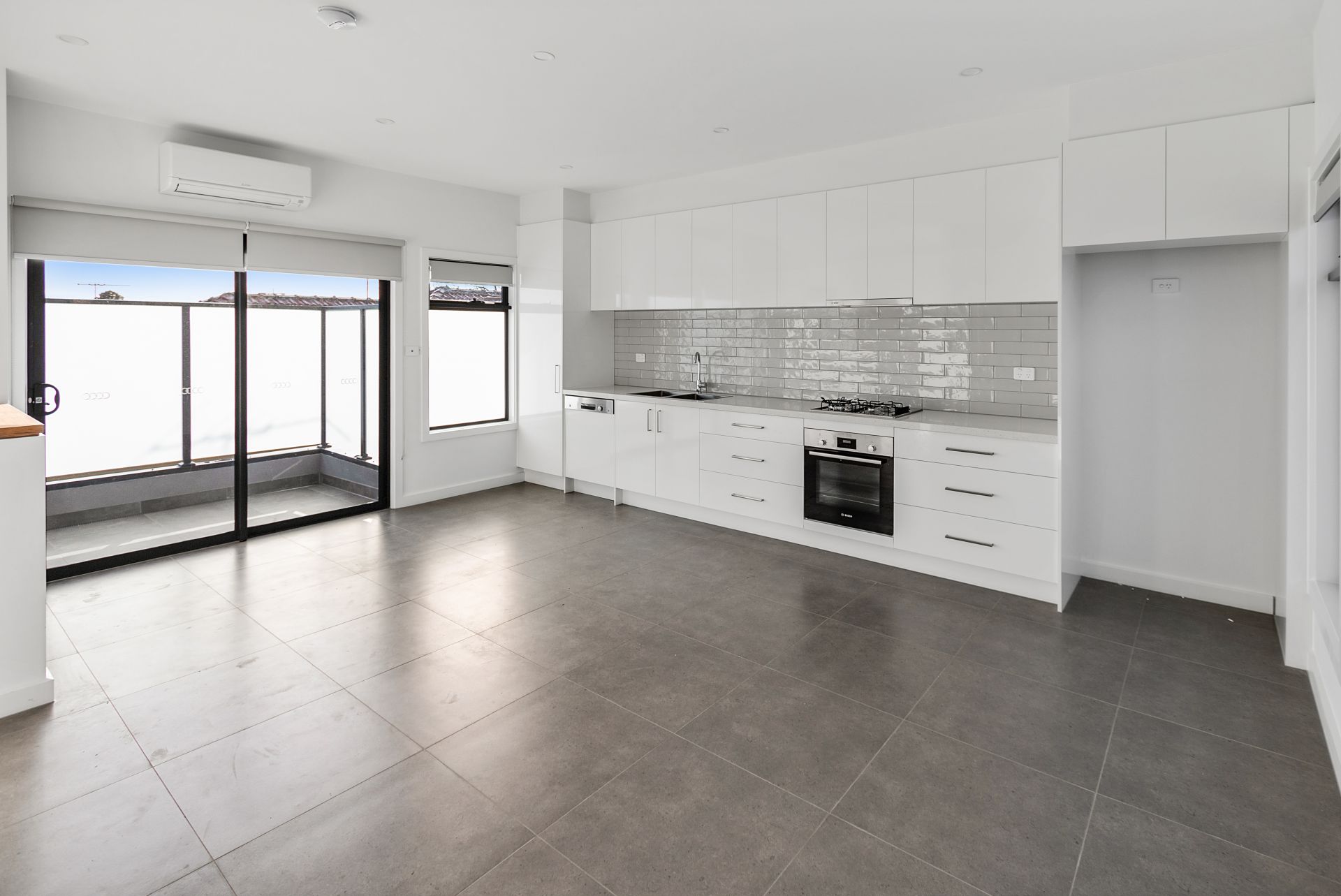 FOUR BRAND NEW TOWNHOUSES