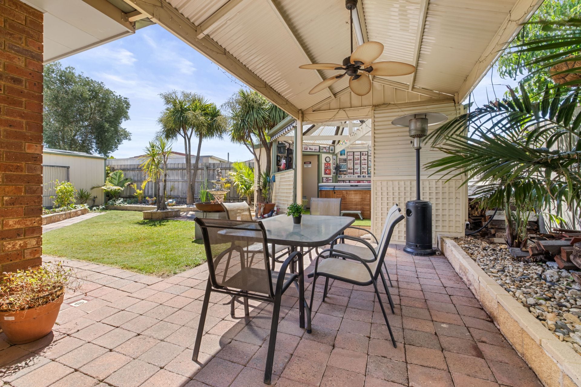 Indoor-Outdoor Spaces For An Unmatched Family Lifestyle