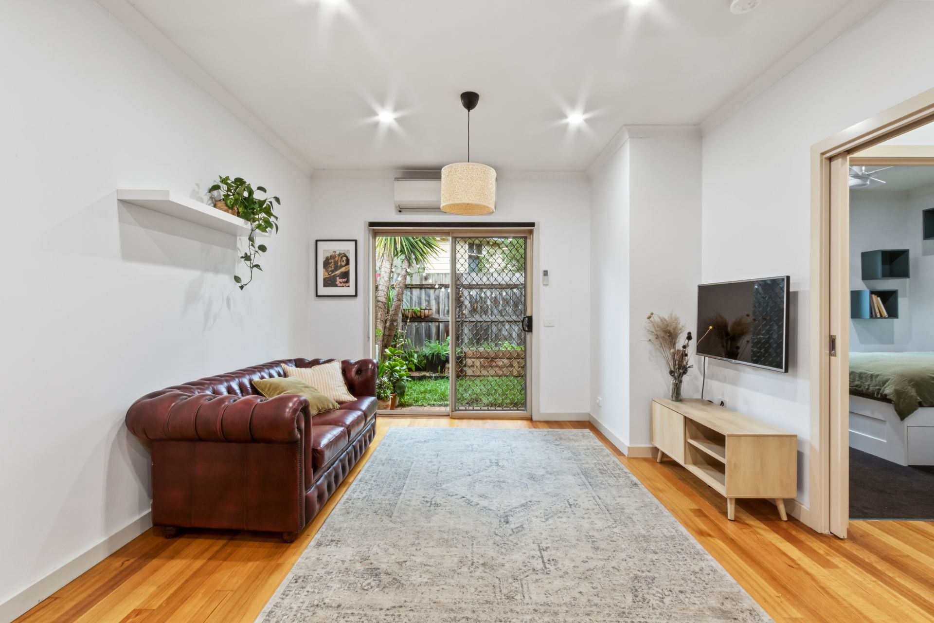 Charming 2 Bedroom Unit In Reservoir